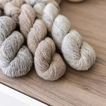 Quince & Co Owlet Undyed papuan